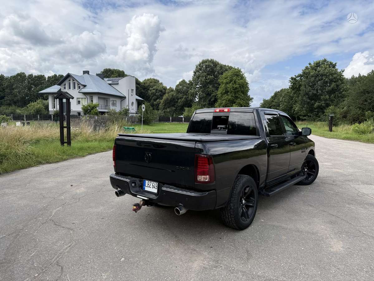RAM 1500, 5.7 l., Пикап