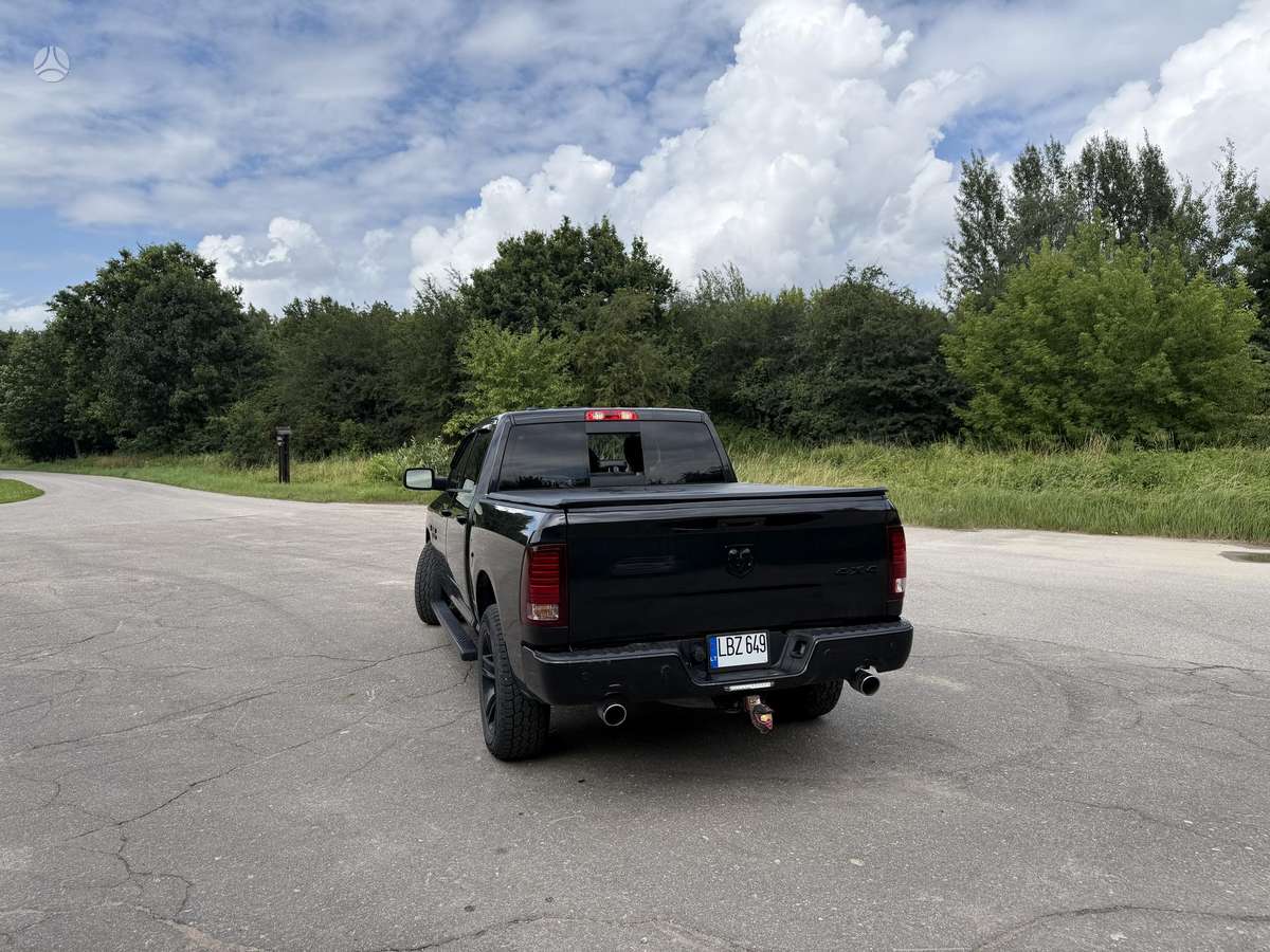 RAM 1500, 5.7 l., Пикап