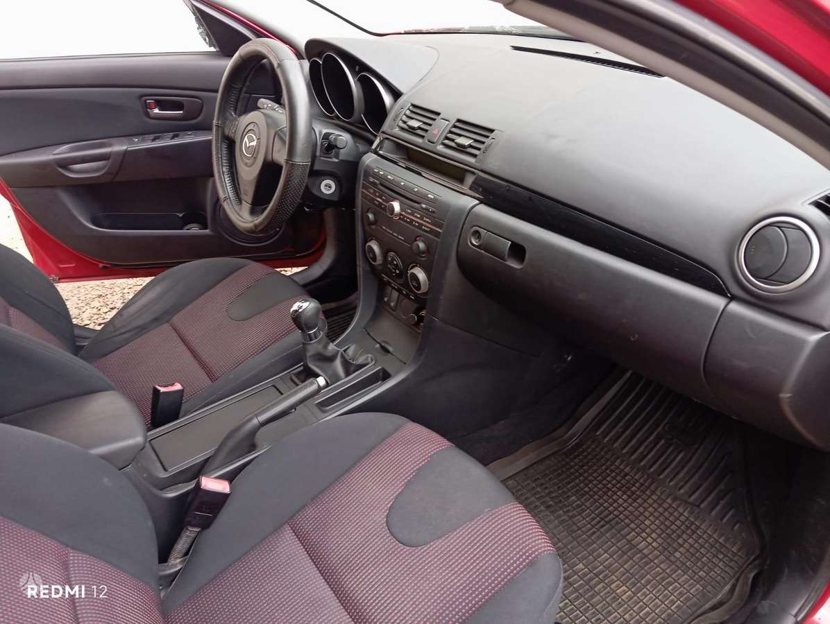 Mazda 3, 1.6 l., Хэтчбек