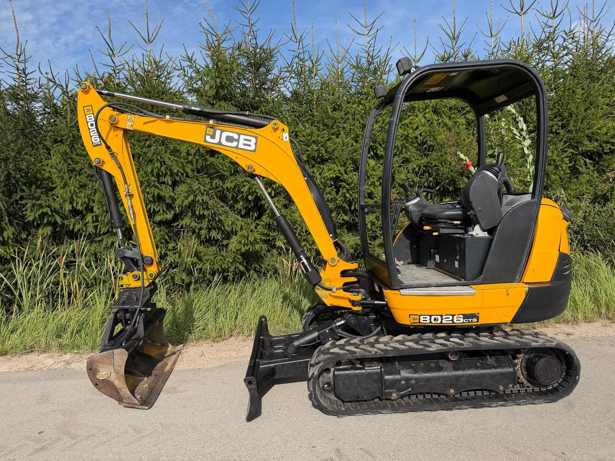 JCB 8026CTS, mini ekskavatoriai