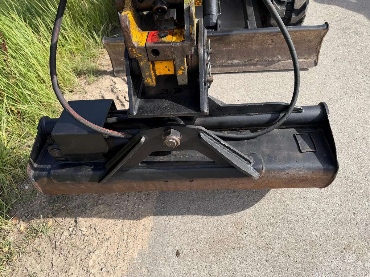 JCB 8026CTS, mini ekskavatoriai