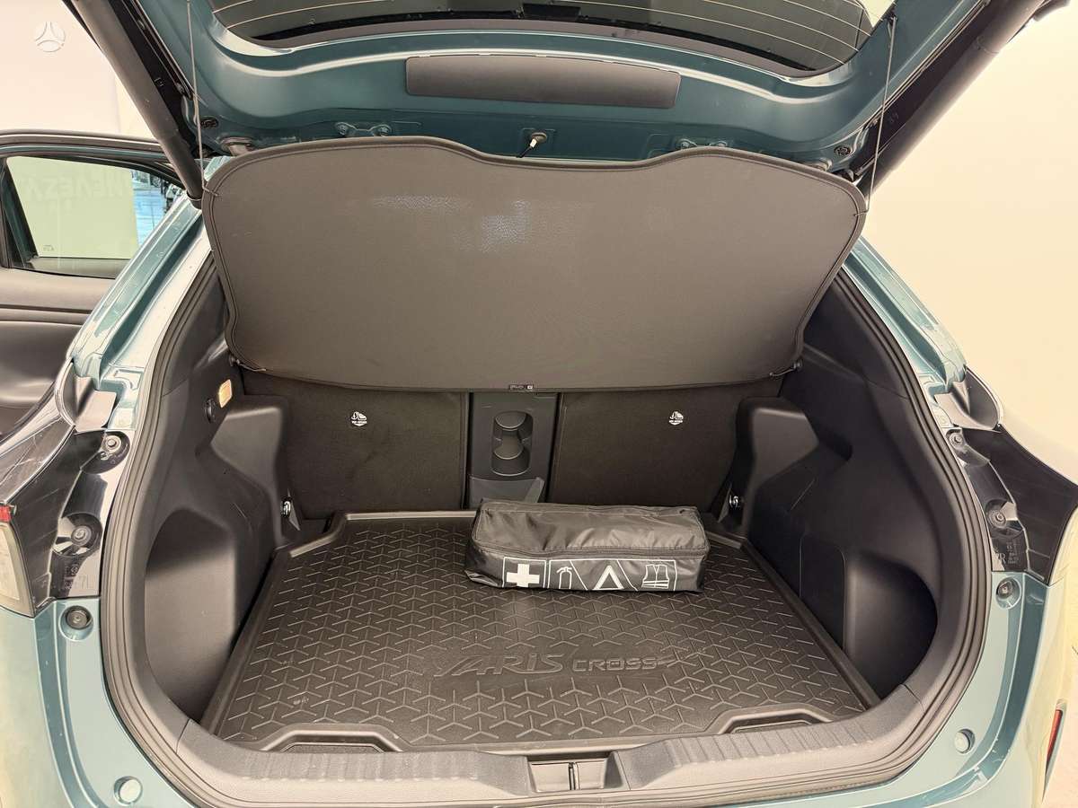 Toyota Yaris Cross - 12
