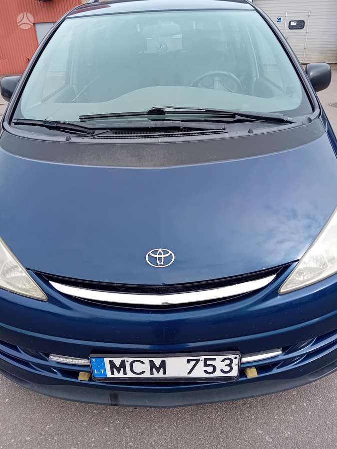 Toyota Previa - 1