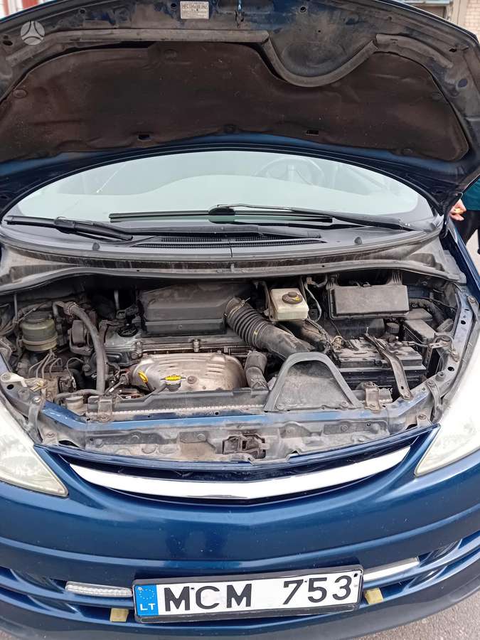 Toyota Previa - 7