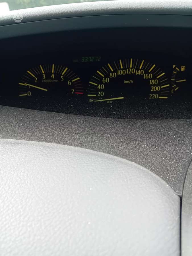 Toyota Previa - 8