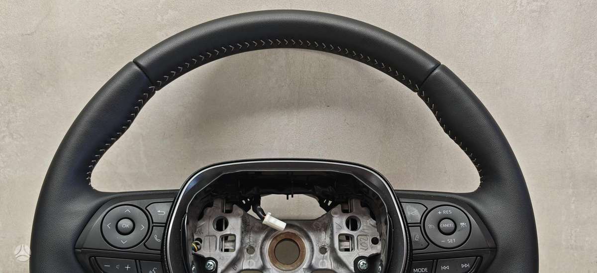 Toyota RAV4 panelė, apdailos detalės, oro pagalvės
