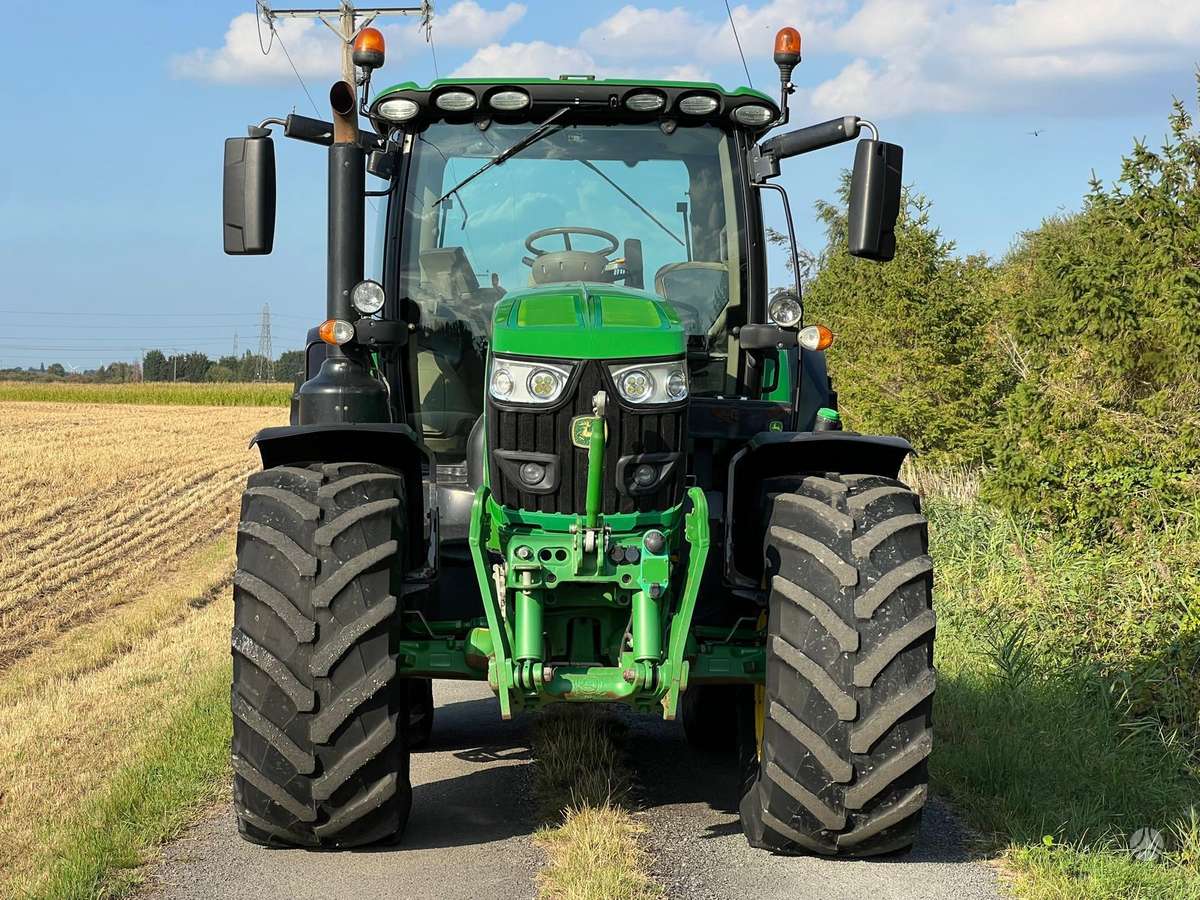 John Deere 6155R, traktori
