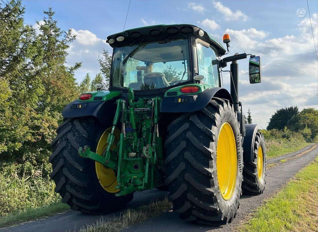 John Deere 6155R, tractors