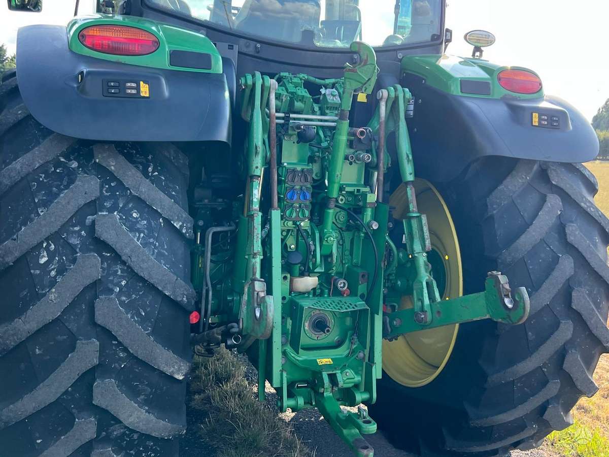 John Deere 6155R, tractors