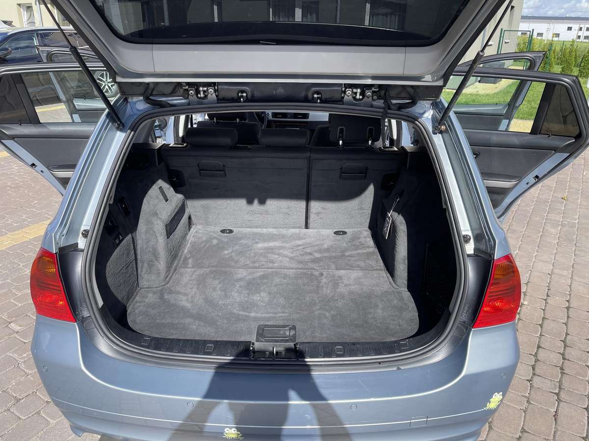 BMW 320, 2.0 l., wagon