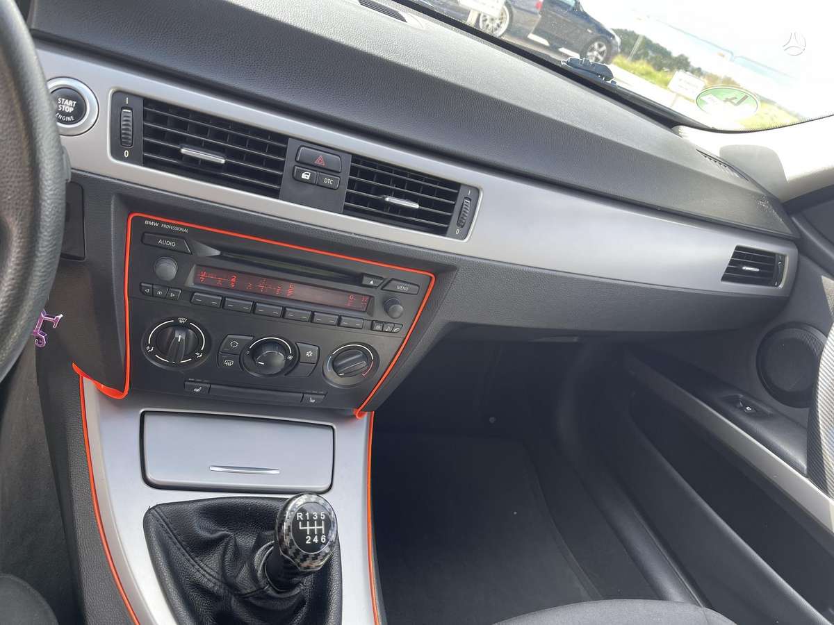 BMW 320, 2.0 l., wagon