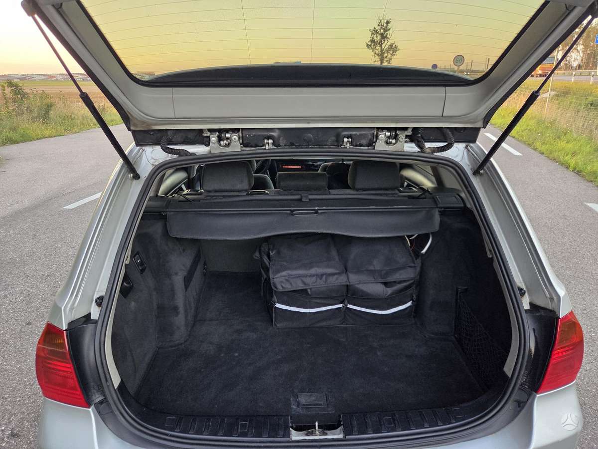 BMW 320, 2.0 l., Универсал