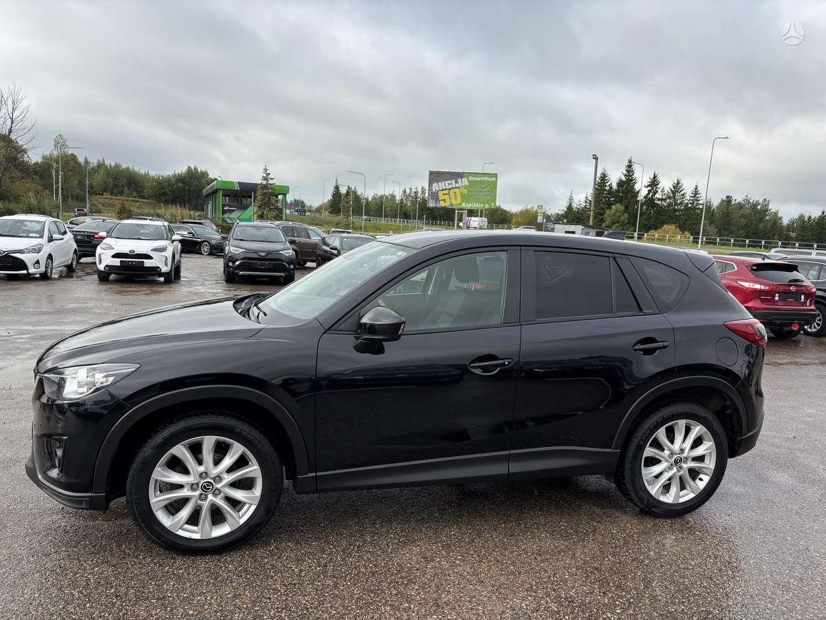 Mazda CX-5, 2.2 l., off-road / crossover