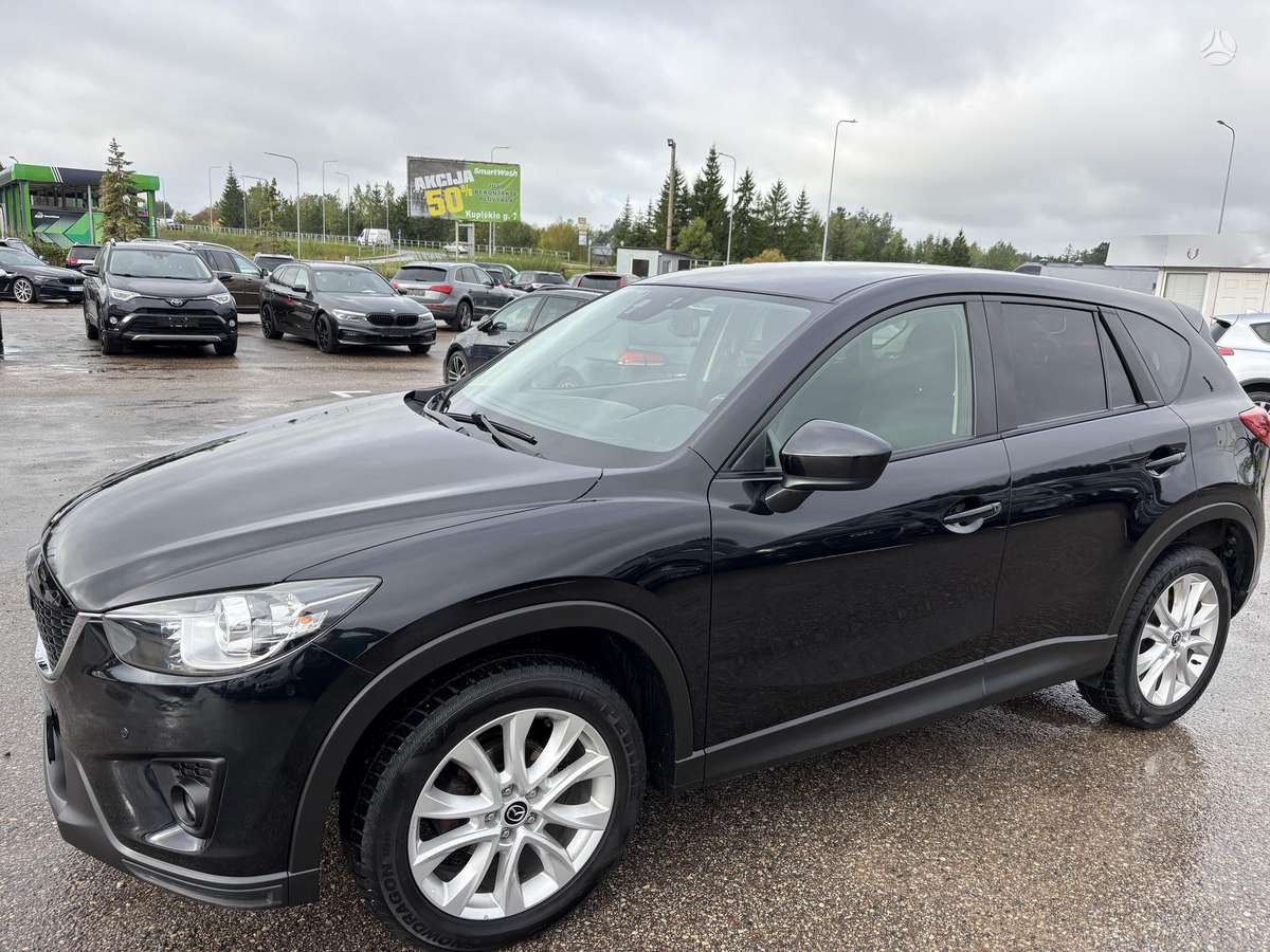 Mazda CX-5, 2.2 l., off-road / crossover