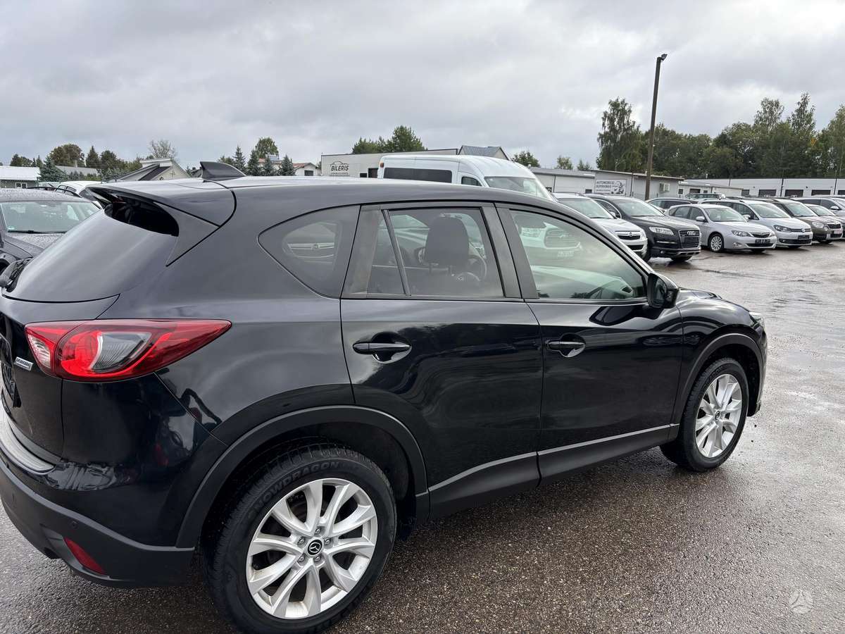 Mazda CX-5, 2.2 l., off-road / crossover