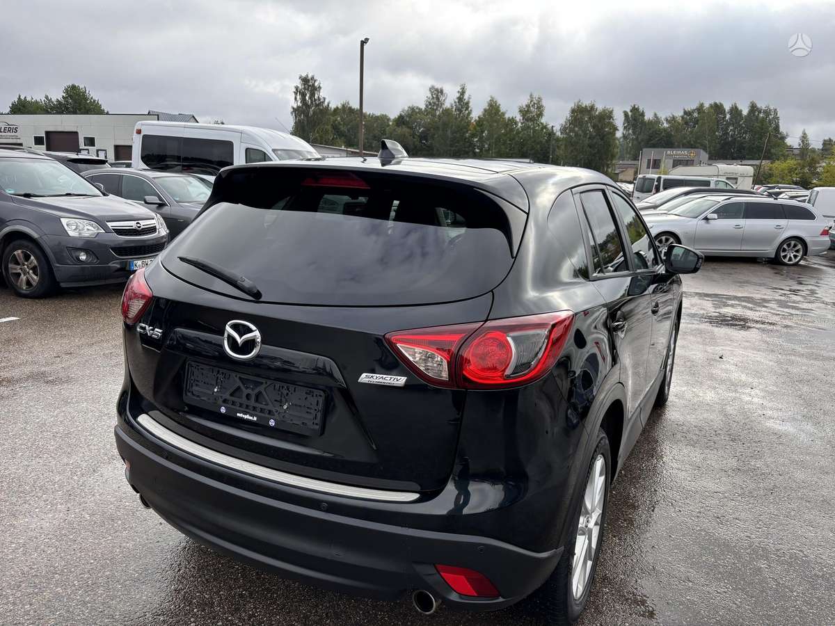 Mazda CX-5, 2.2 l., off-road / crossover