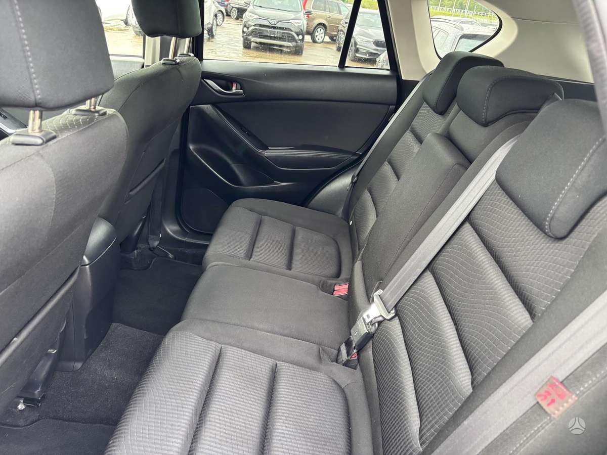 Mazda CX-5, 2.2 l., off-road / crossover