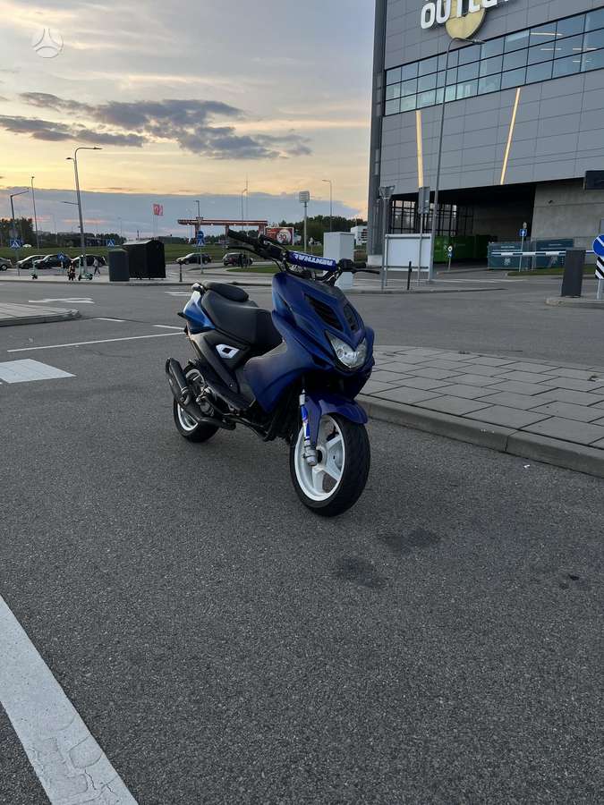 Yamaha Aerox 49cc, мотороллеры / мопеды