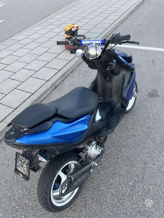 Yamaha Aerox 49cc, мотороллеры / мопеды