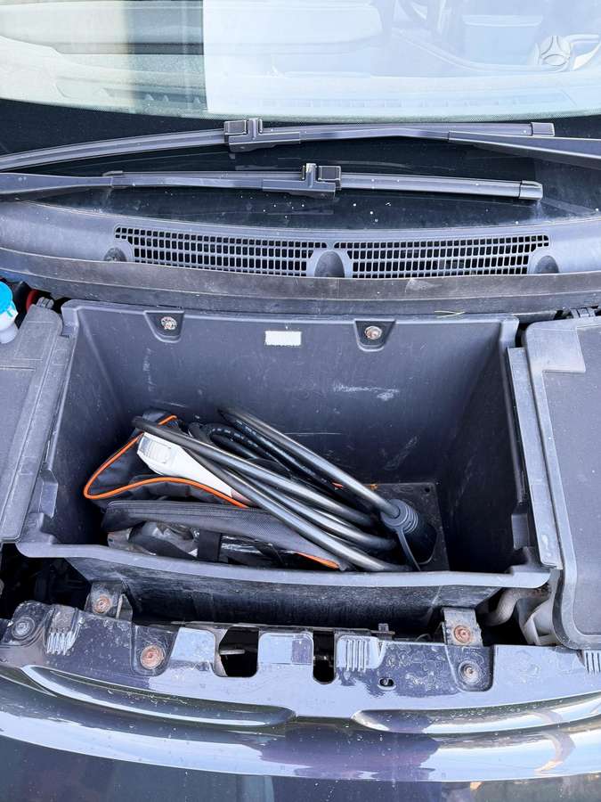 BMW i3, Хэтчбек