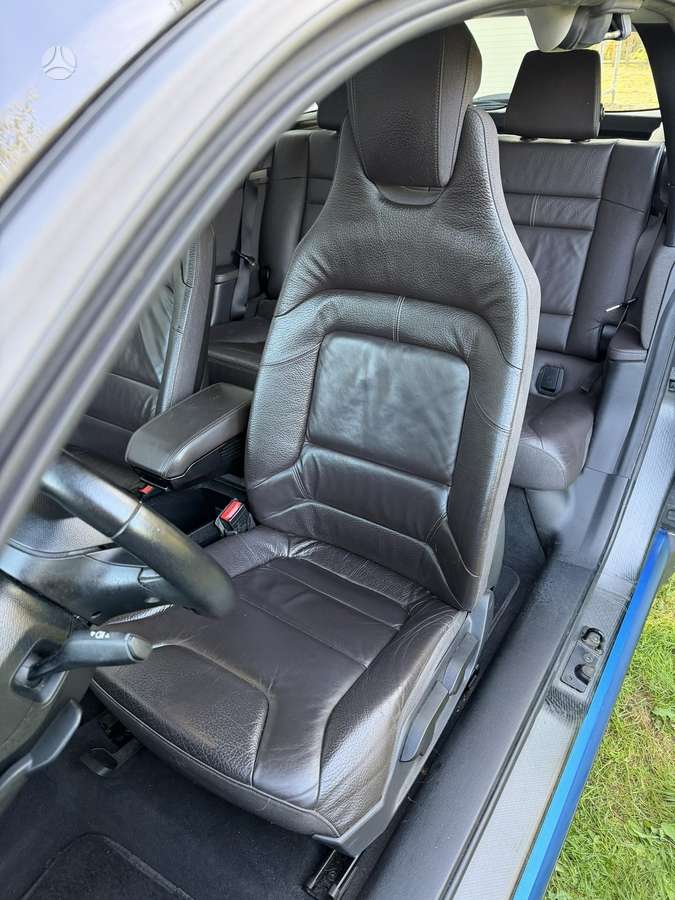 BMW i3, Хэтчбек