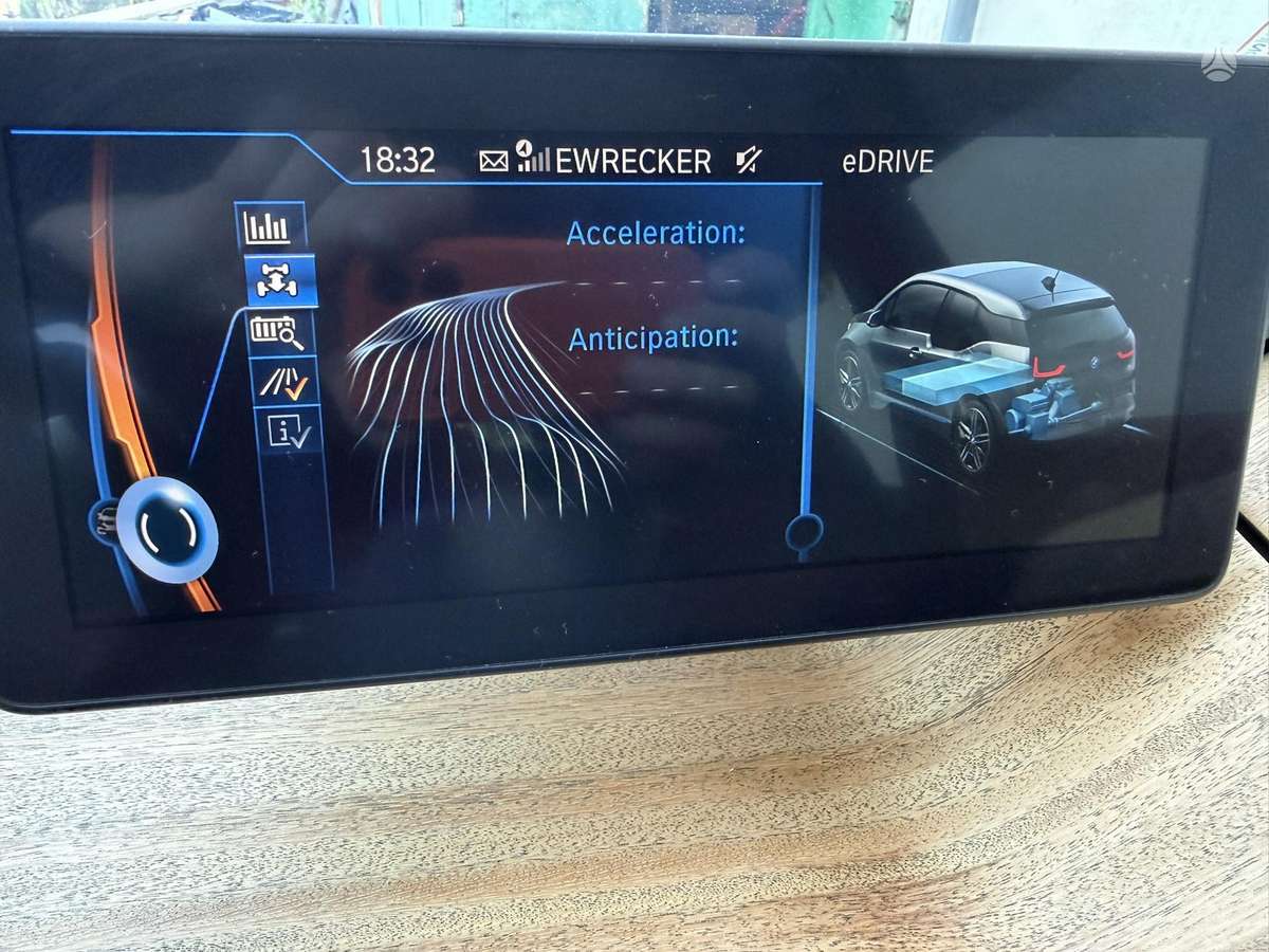 BMW i3, Хэтчбек