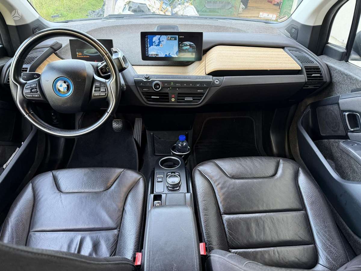 BMW i3, Хэтчбек