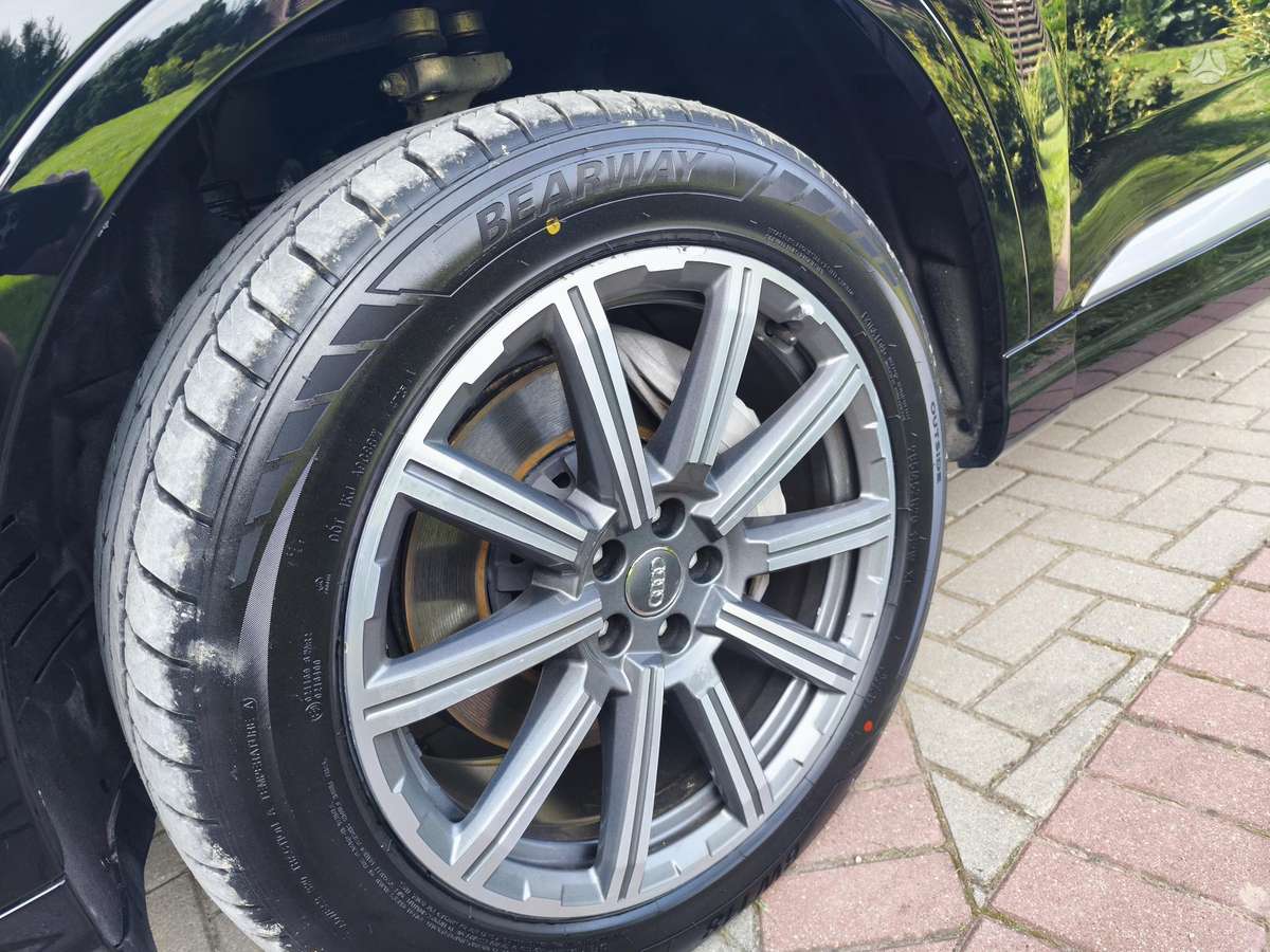 Audi Q7, 3.0 l., Внедорожник / Кроссовер