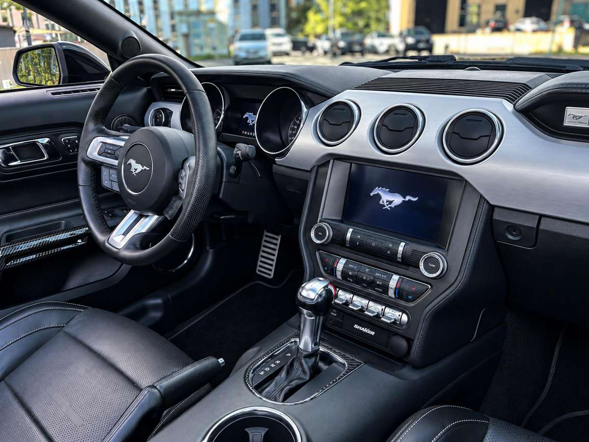 Ford Mustang, 5.0 l., Кабриолет