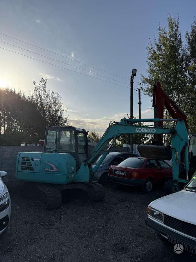 Kobelco S60, mini excavator