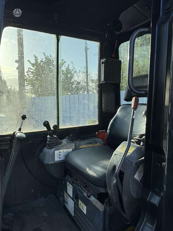 Kobelco S60, мини-экскаваторы