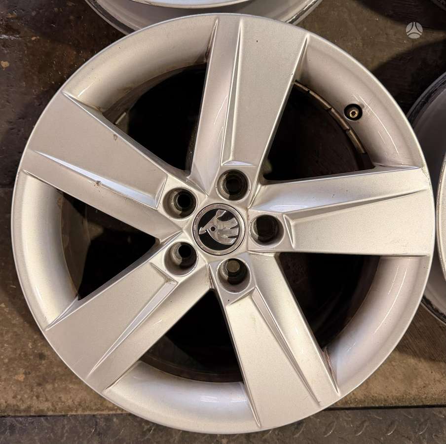 Skoda, light alloy, R16