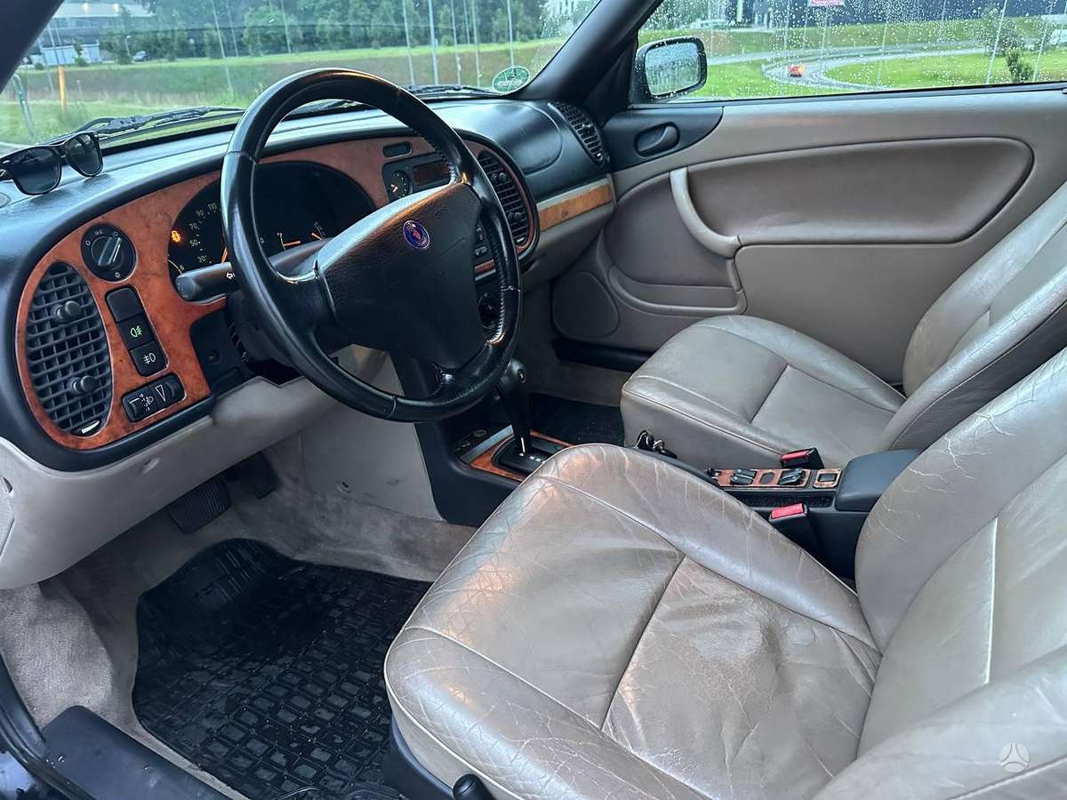 Saab 900, 2.3 l., convertible