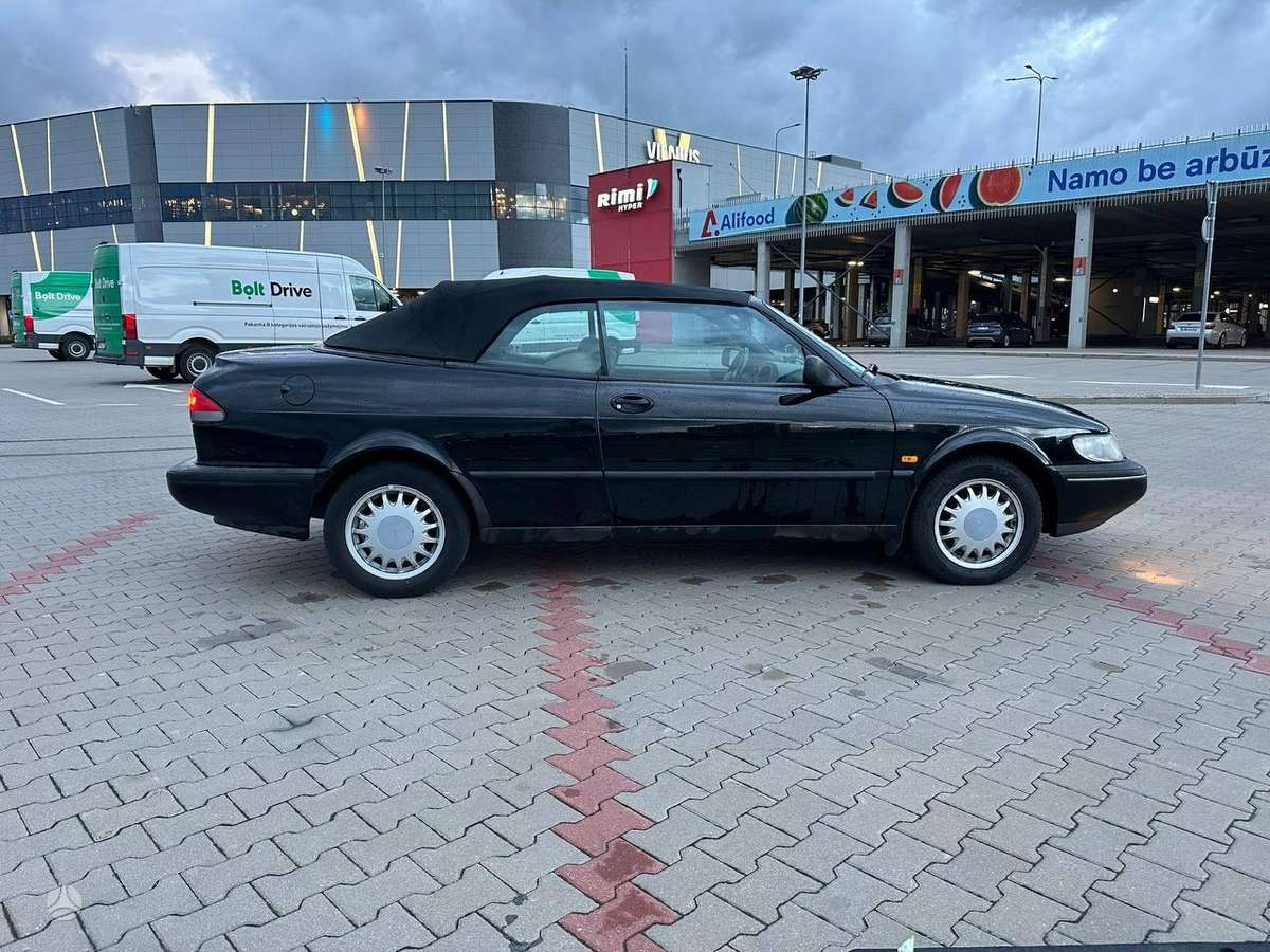 Saab 900, 2.3 l., convertible