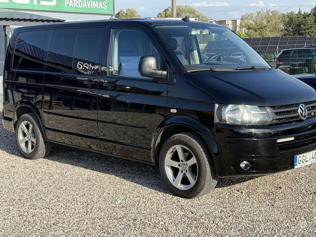 Volkswagen Multivan, 2.5 l., Минивэн
