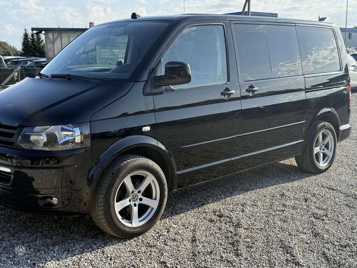 Volkswagen Multivan, 2.5 l., Минивэн