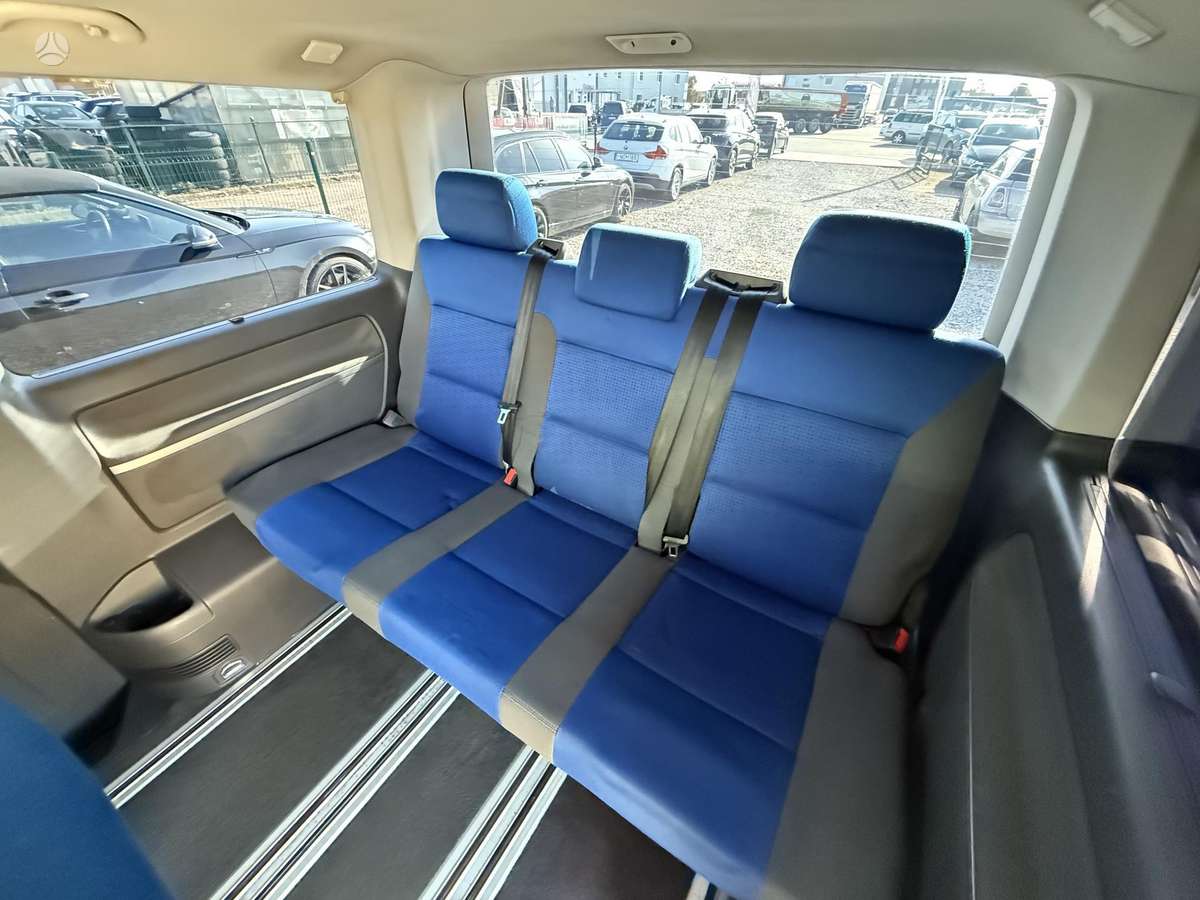 Volkswagen Multivan, 2.5 l., Минивэн