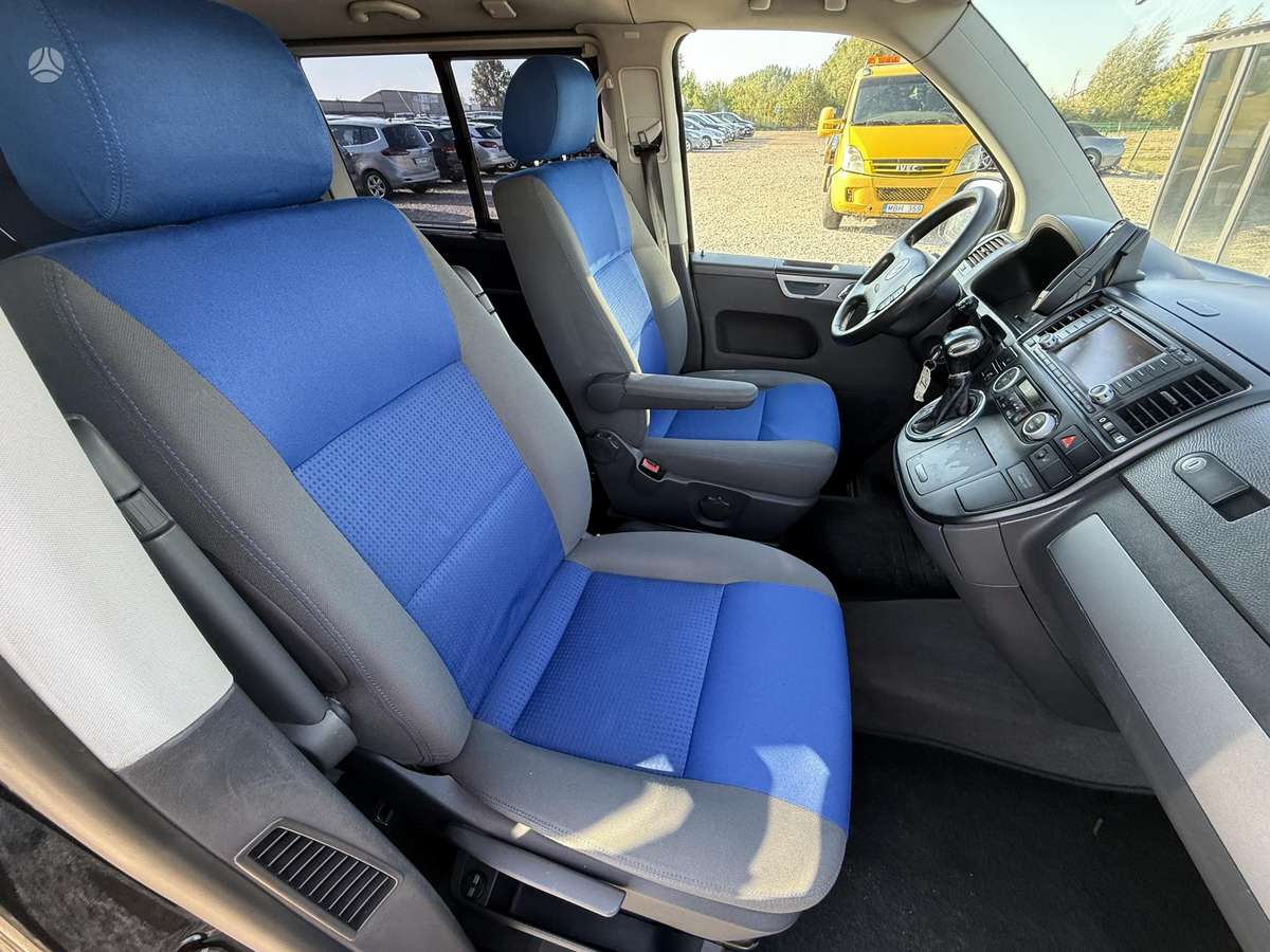 Volkswagen Multivan, 2.5 l., Минивэн