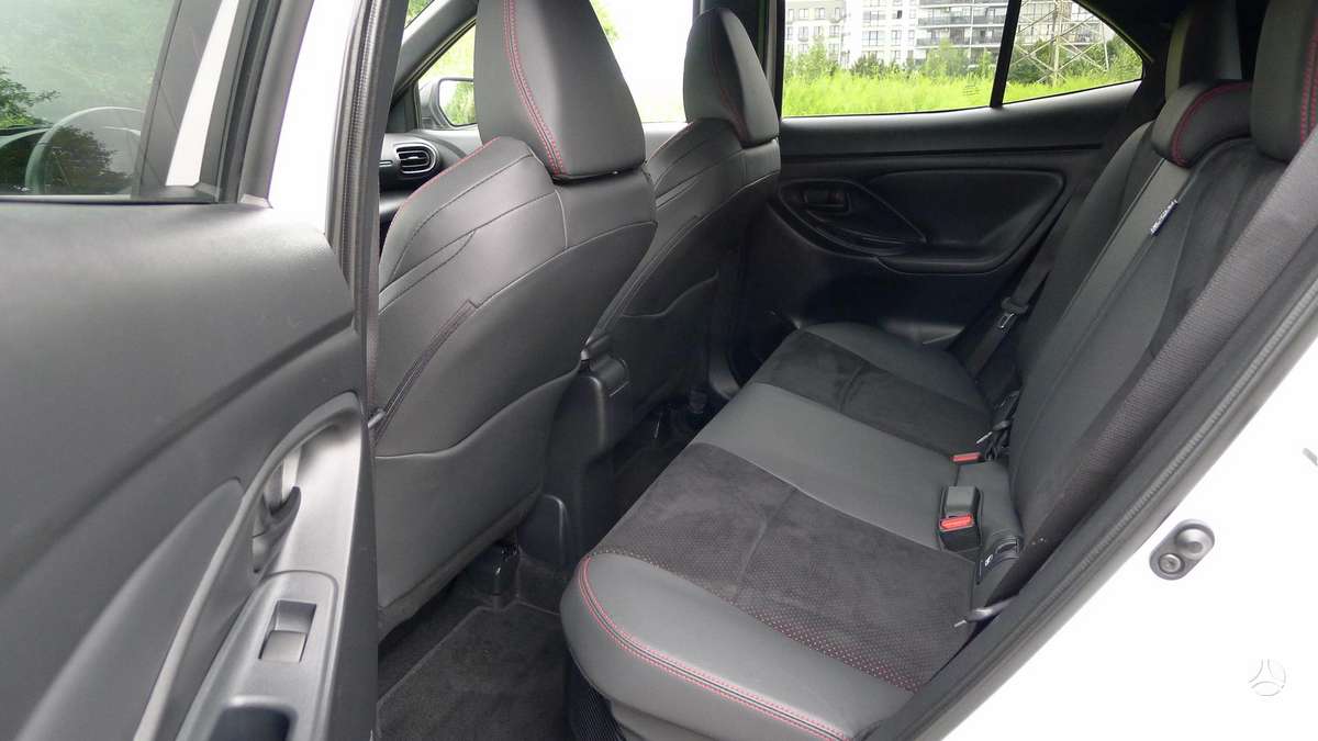 Toyota Yaris Cross - 8