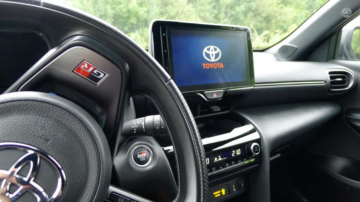 Toyota Yaris Cross - 10