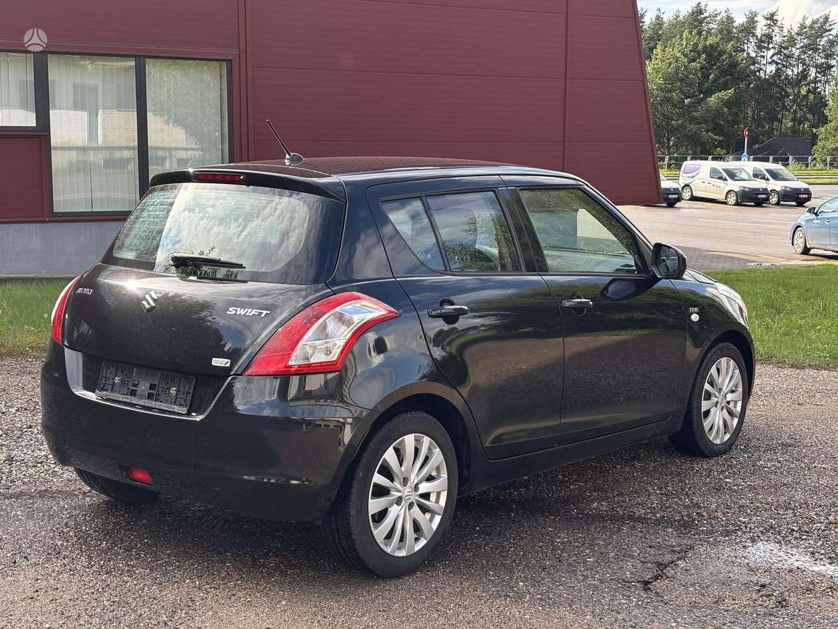 Suzuki Swift, 1.3 l., hatchback
