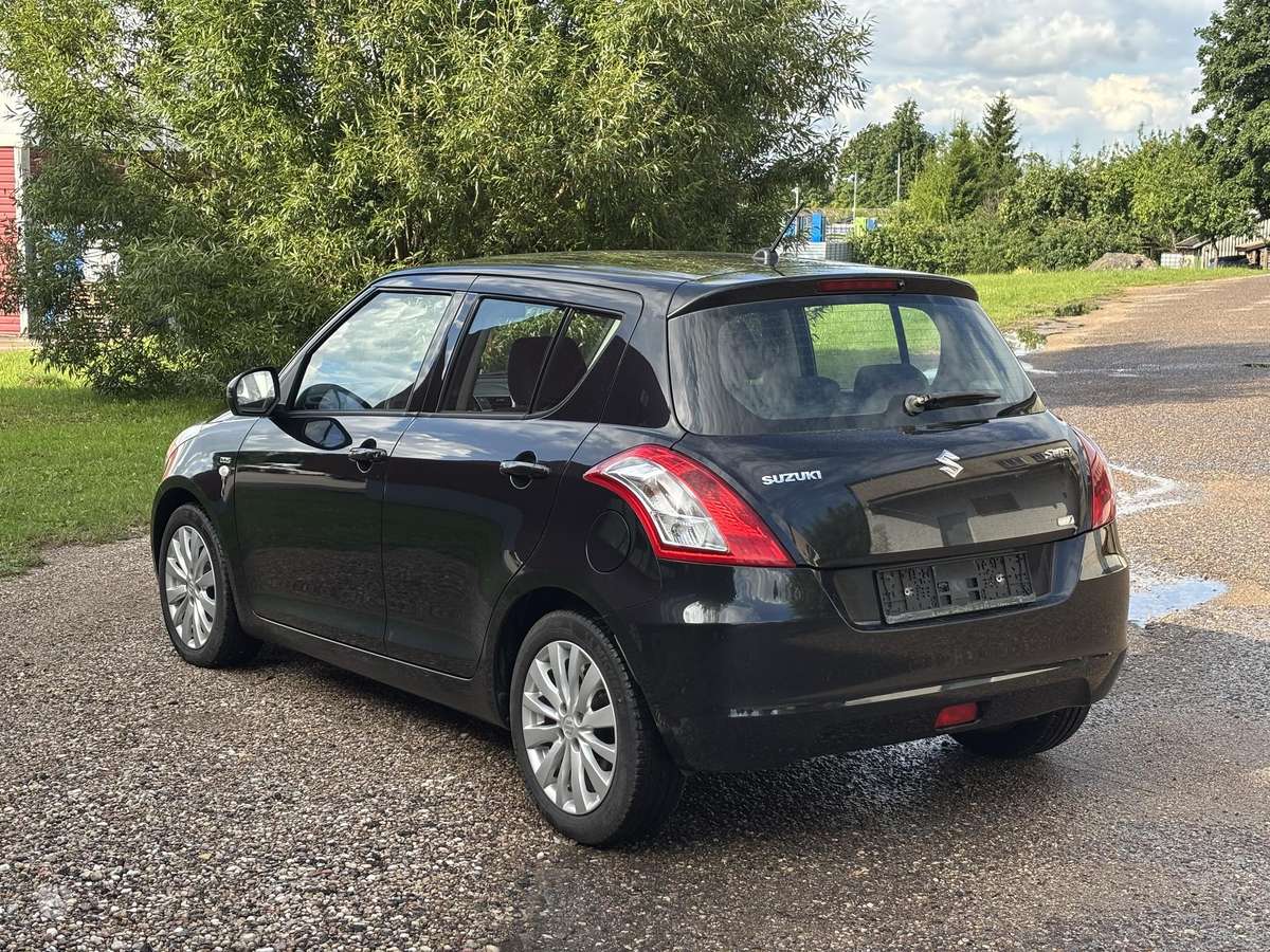 Suzuki Swift, 1.3 l., hatchback