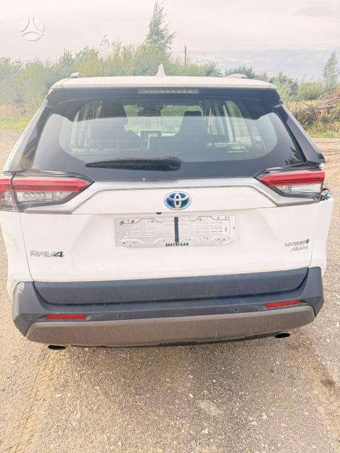 Toyota RAV4 - 10