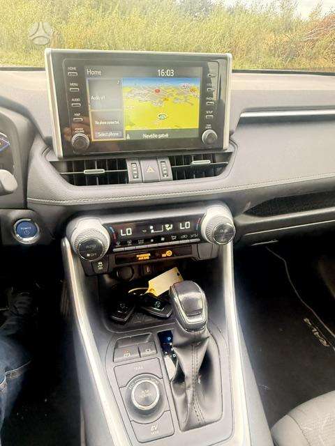 Toyota RAV4 - 5