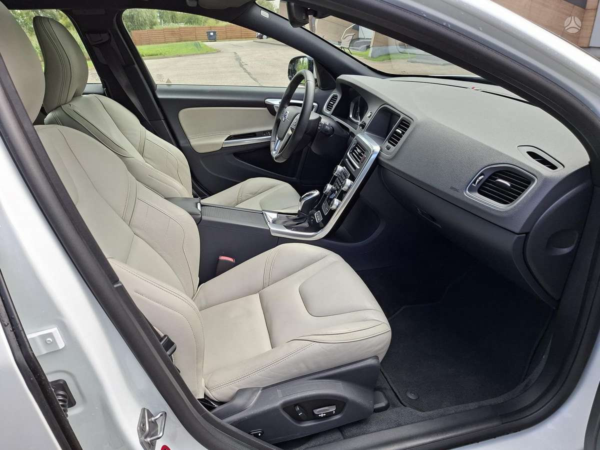 Volvo V60, 2.4 l., Универсал