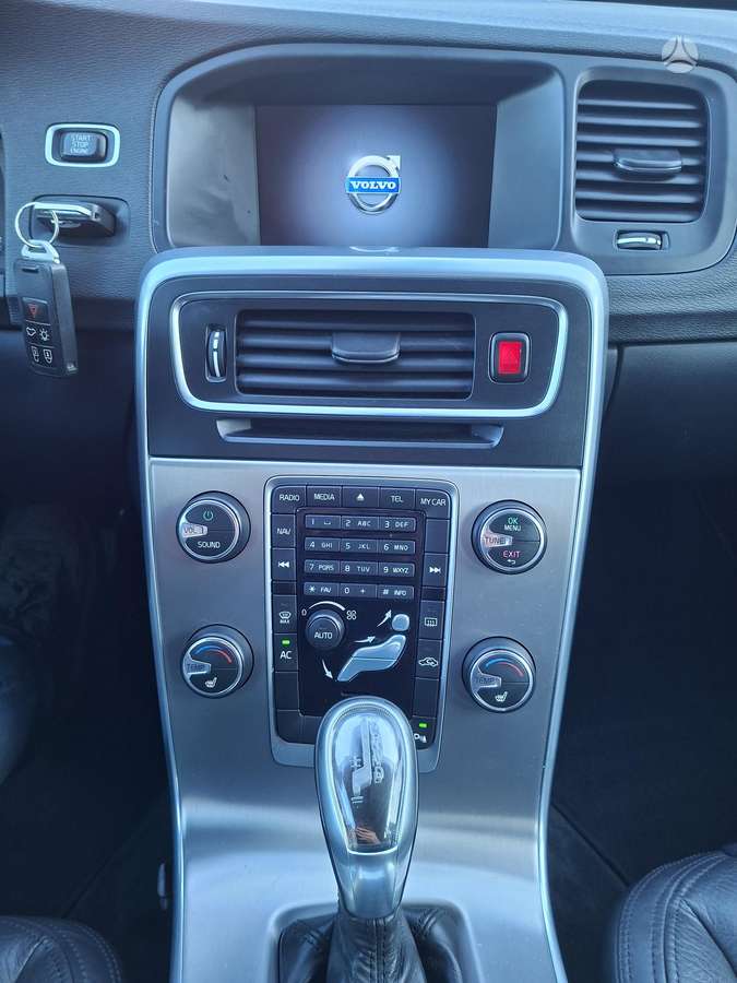 Volvo V60, 2.4 l., Универсал