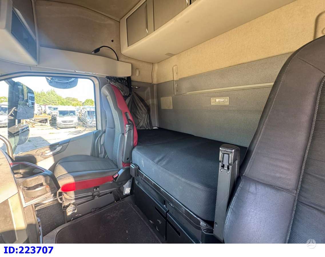 Volvo FH13 500 6x2, шасси