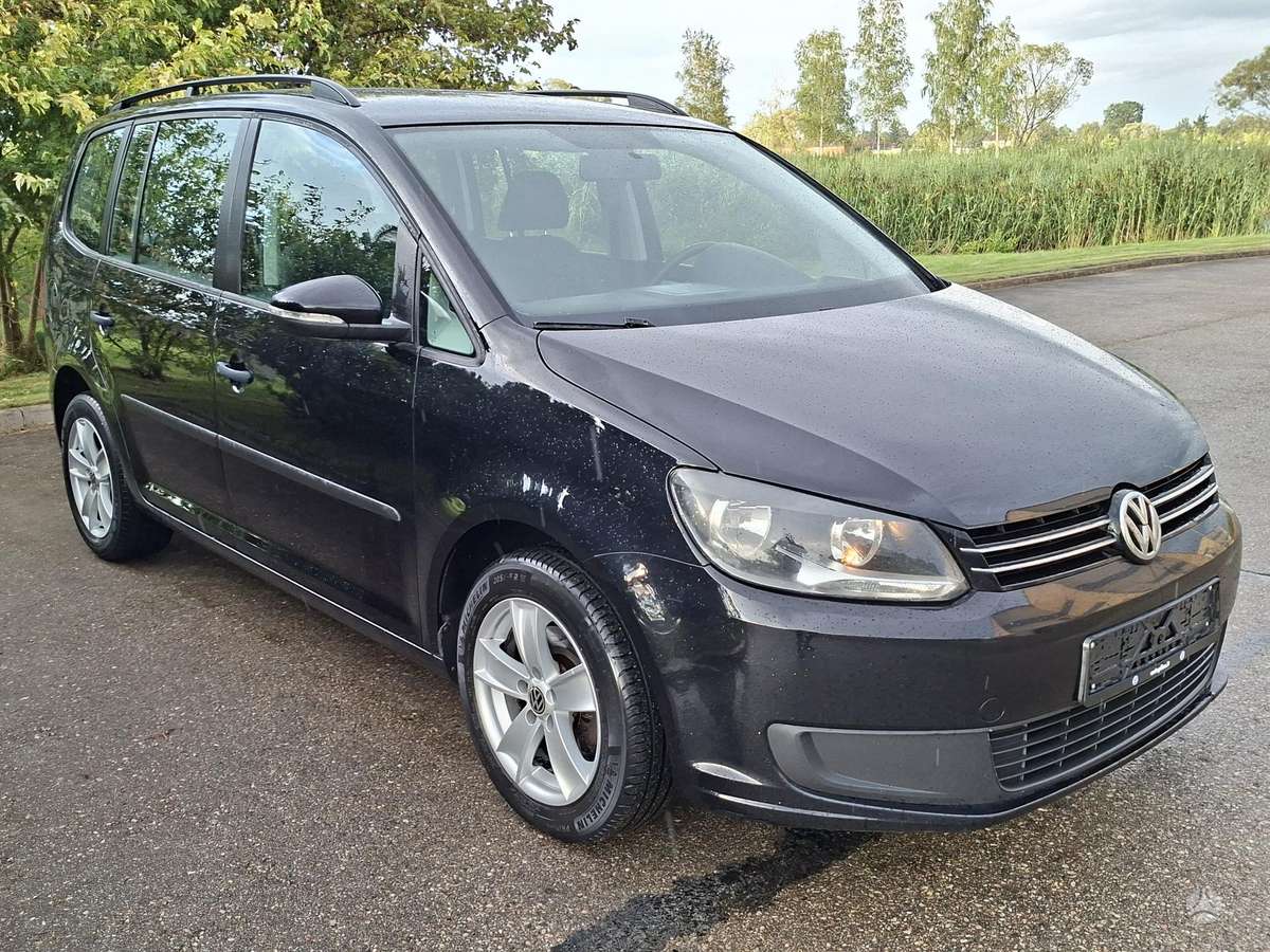 Volkswagen Touran - 2