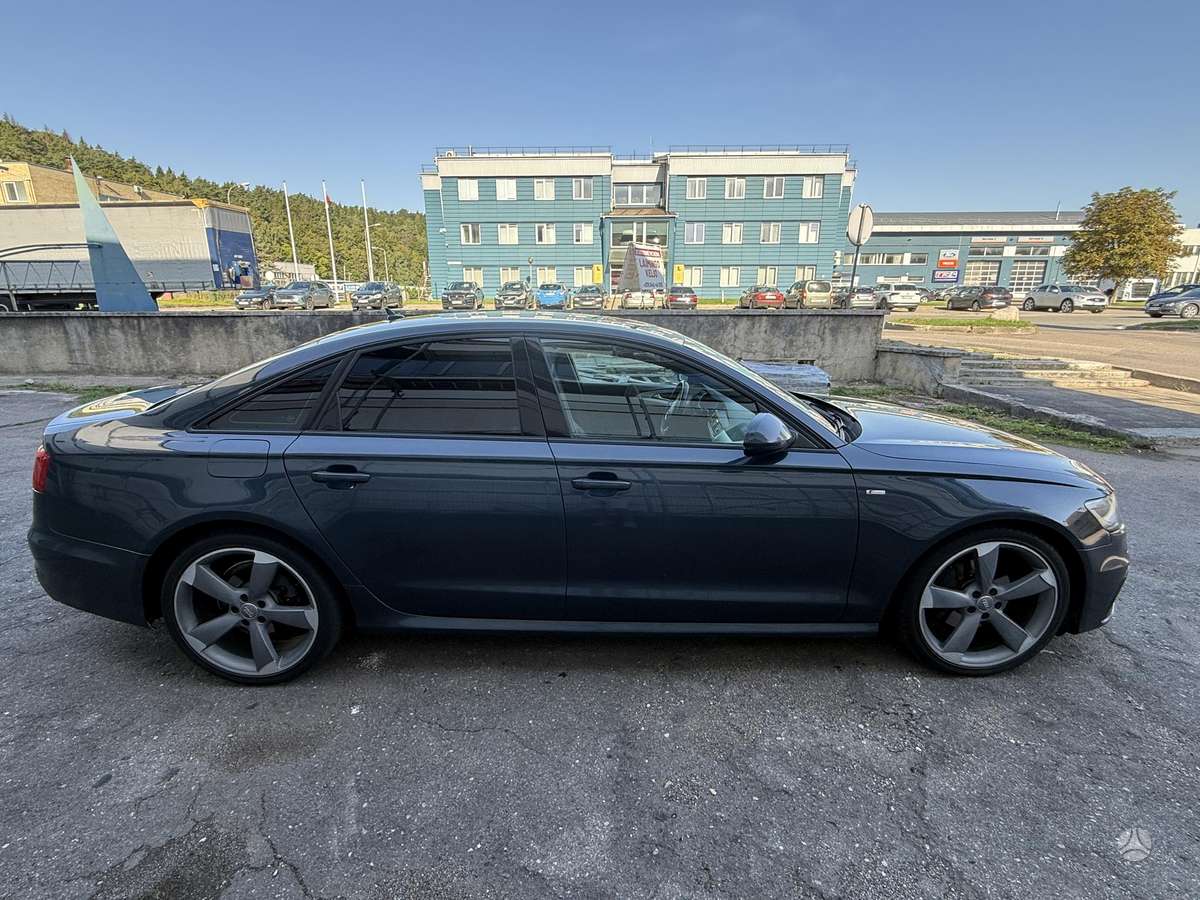 Audi A6, 3.0 l., Седан