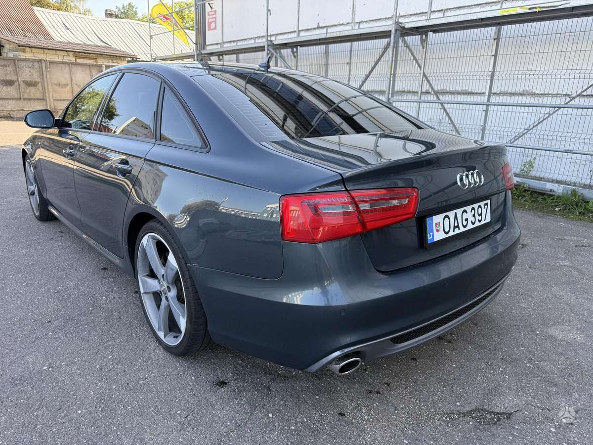 Audi A6, 3.0 l., Седан